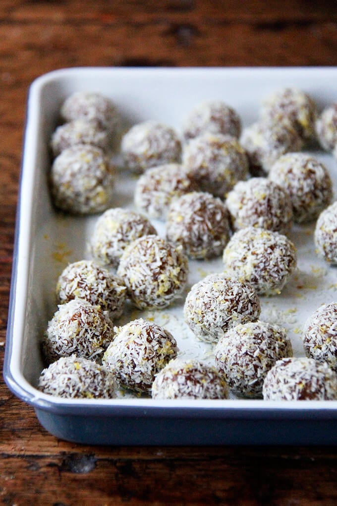 lemon coconut date balls - Article 2